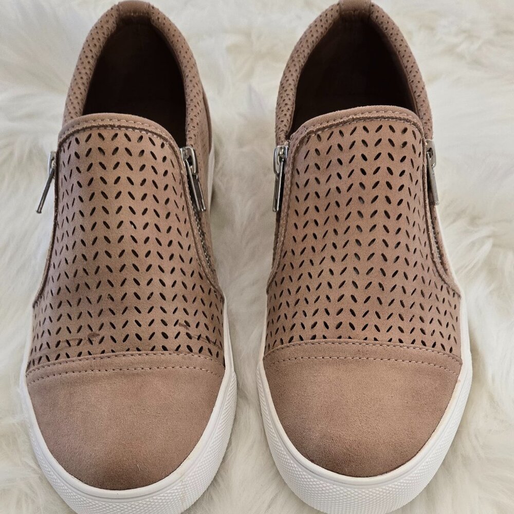 Report Alexa Nude Slip-On Shoes - Slightly Used  - LIKE NEW